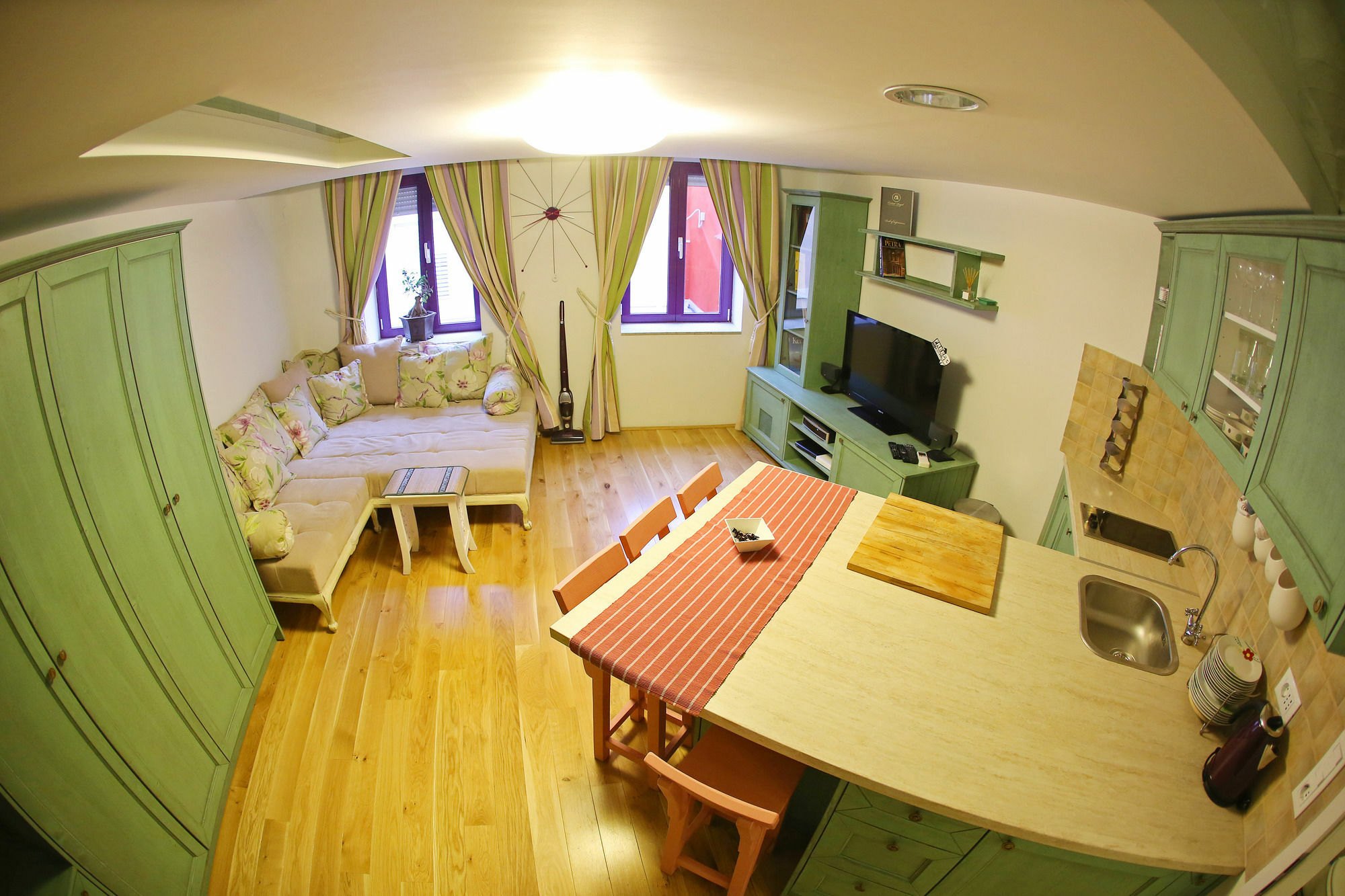 Hotel de apartamente Integrated 4*